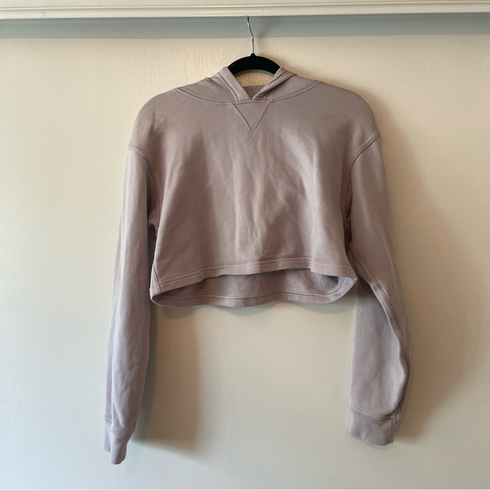 Purple cropped workout sweater lulu